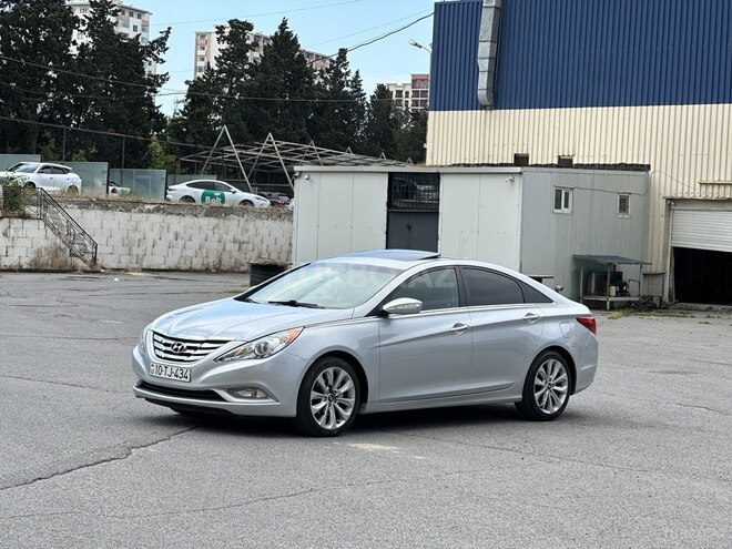 Hyundai Sonata-9