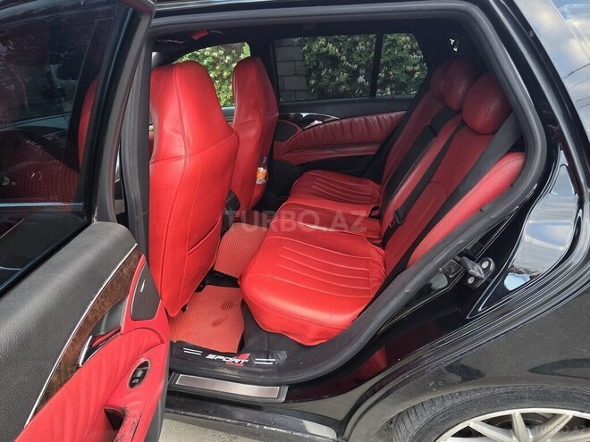 Mercedes E 320-9