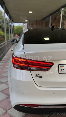 Kia K5-7