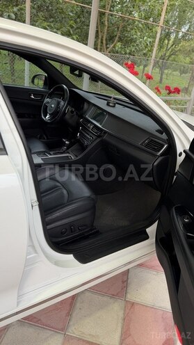 Kia K5-12