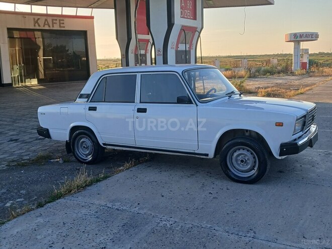 LADA (VAZ) 2107-6