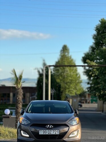 Hyundai i30-2