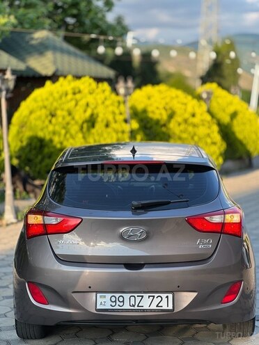 Hyundai i30-4
