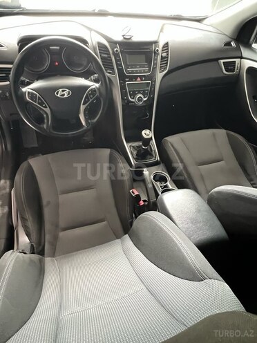 Hyundai i30-11