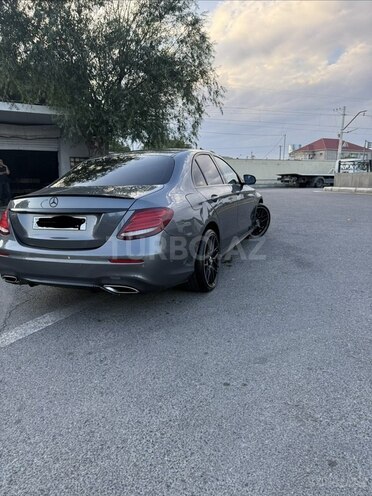 Mercedes E 250-2