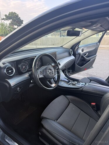 Mercedes E 250-4