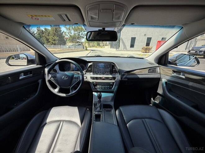 Hyundai Sonata-9