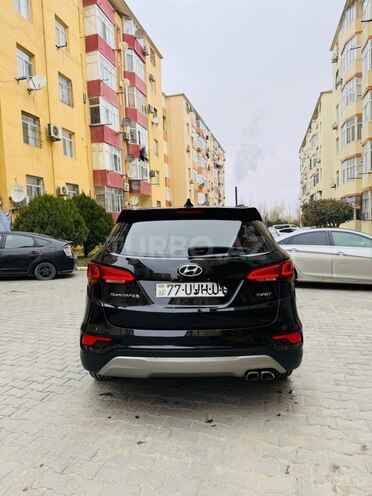 Hyundai Santa Fe-5