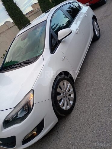 Opel Astra-2