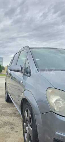 Opel Zafira-12