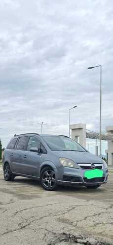 Opel Zafira-13