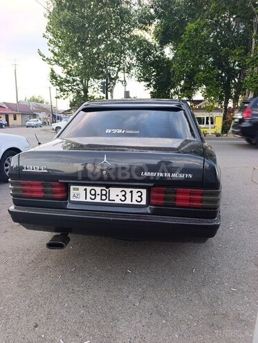 Mercedes 190-5