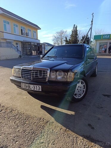 Mercedes 190-1
