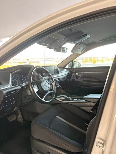 Hyundai Sonata-10