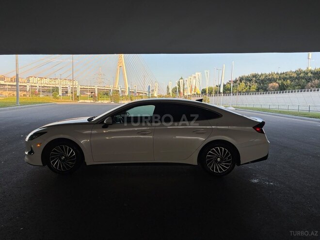 Hyundai Sonata-5
