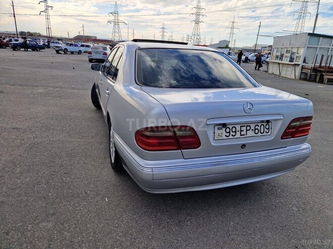 Mercedes E 200-6