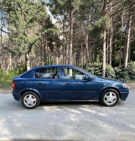 Opel Astra-11