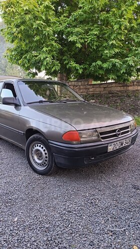 Opel Astra-10
