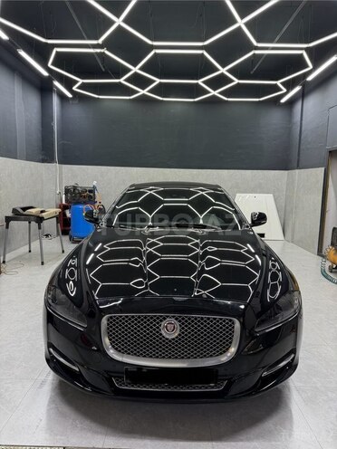 Jaguar XJ-1