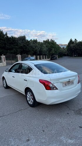 Nissan Sunny-7