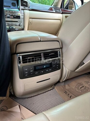 Lexus LX 570-14