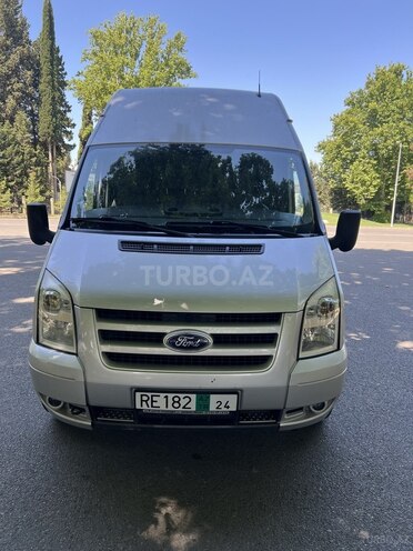 Ford Transit-1