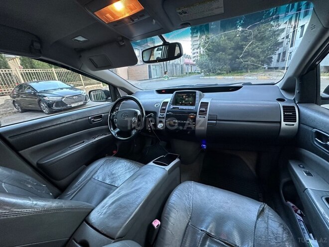 Toyota Prius-9