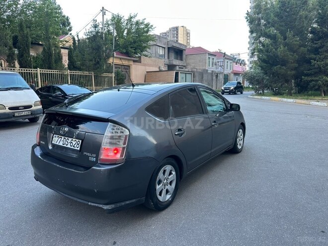 Toyota Prius-6