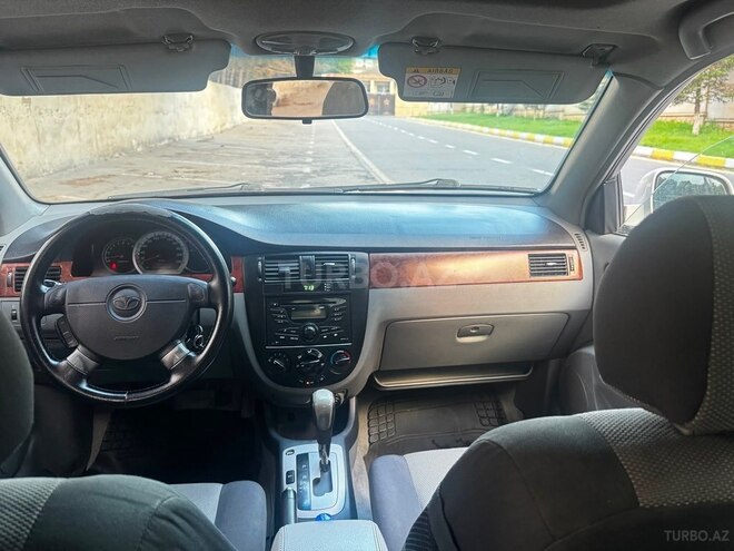 Daewoo Gentra-11
