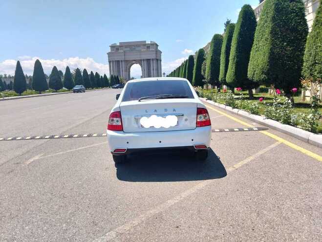 LADA (VAZ) Priora-9