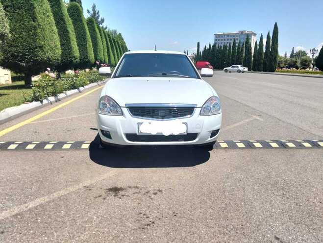 LADA (VAZ) Priora-1