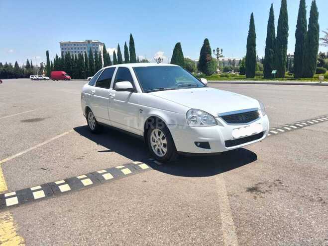LADA (VAZ) Priora-8