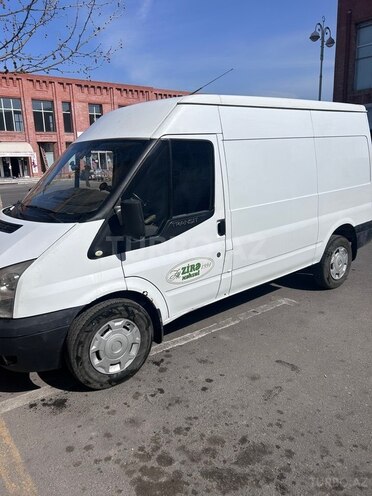 Ford Transit-4