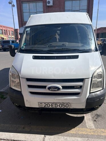Ford Transit-1