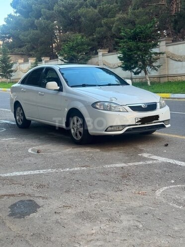 Daewoo Gentra-1
