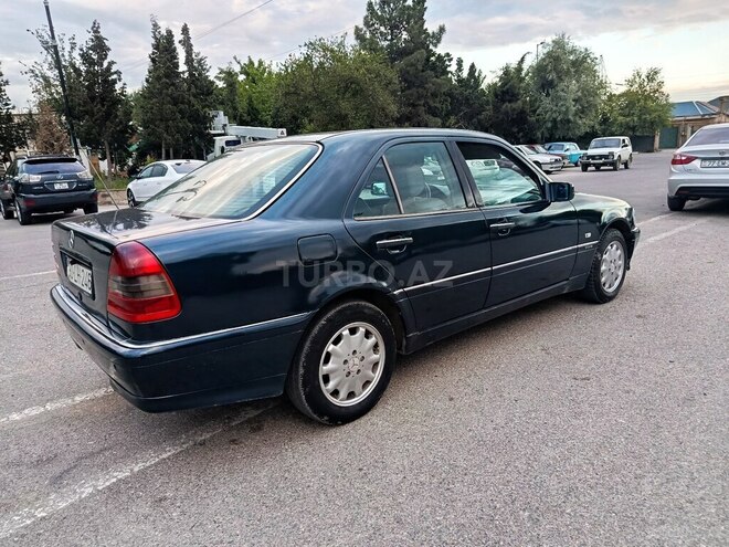 Mercedes C 180-7