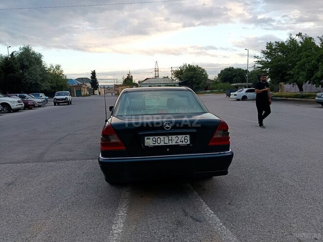 Mercedes C 180-6