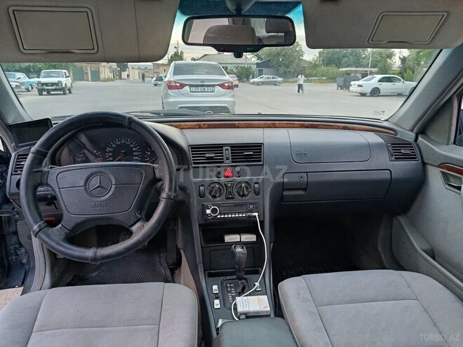 Mercedes C 180-9