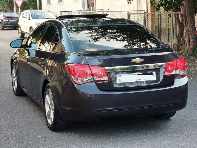 Chevrolet Cruze-6
