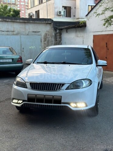 Daewoo Gentra-2