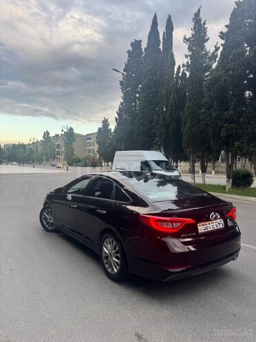 Hyundai Sonata-5