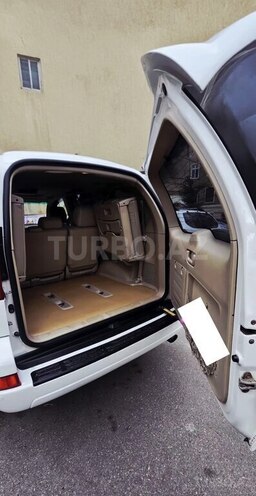 Toyota Land Cruiser Prado-11