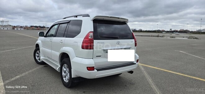 Toyota Land Cruiser Prado-4