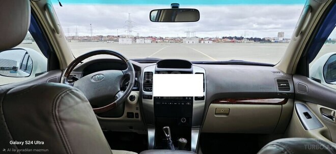 Toyota Land Cruiser Prado-7