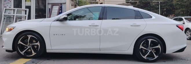 Chevrolet Malibu-8