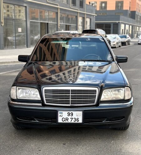 Mercedes C 240-1