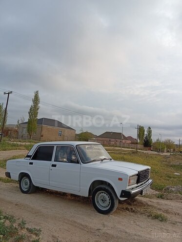 LADA (VAZ) 2107-1