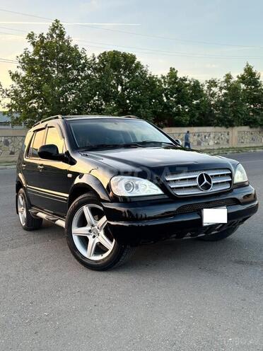 Mercedes ML 320-3