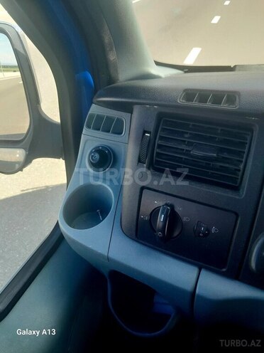 Ford Transit-5