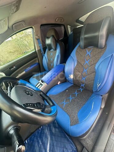 Toyota Prius-5